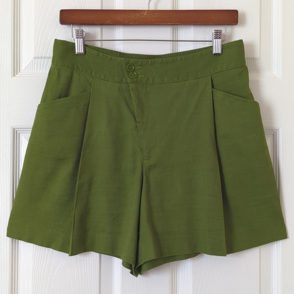 Cabi Traipse Soft Linen Blend Pleated High Rise Wide Leg Midi Shorts Avocado 6